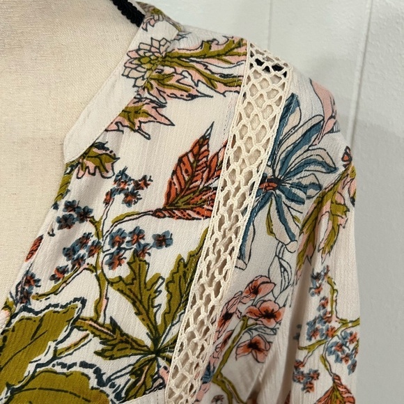 Anthropology RD + KoKo boho women’s cream and floral peasant design blouse - Picture 6 of 10